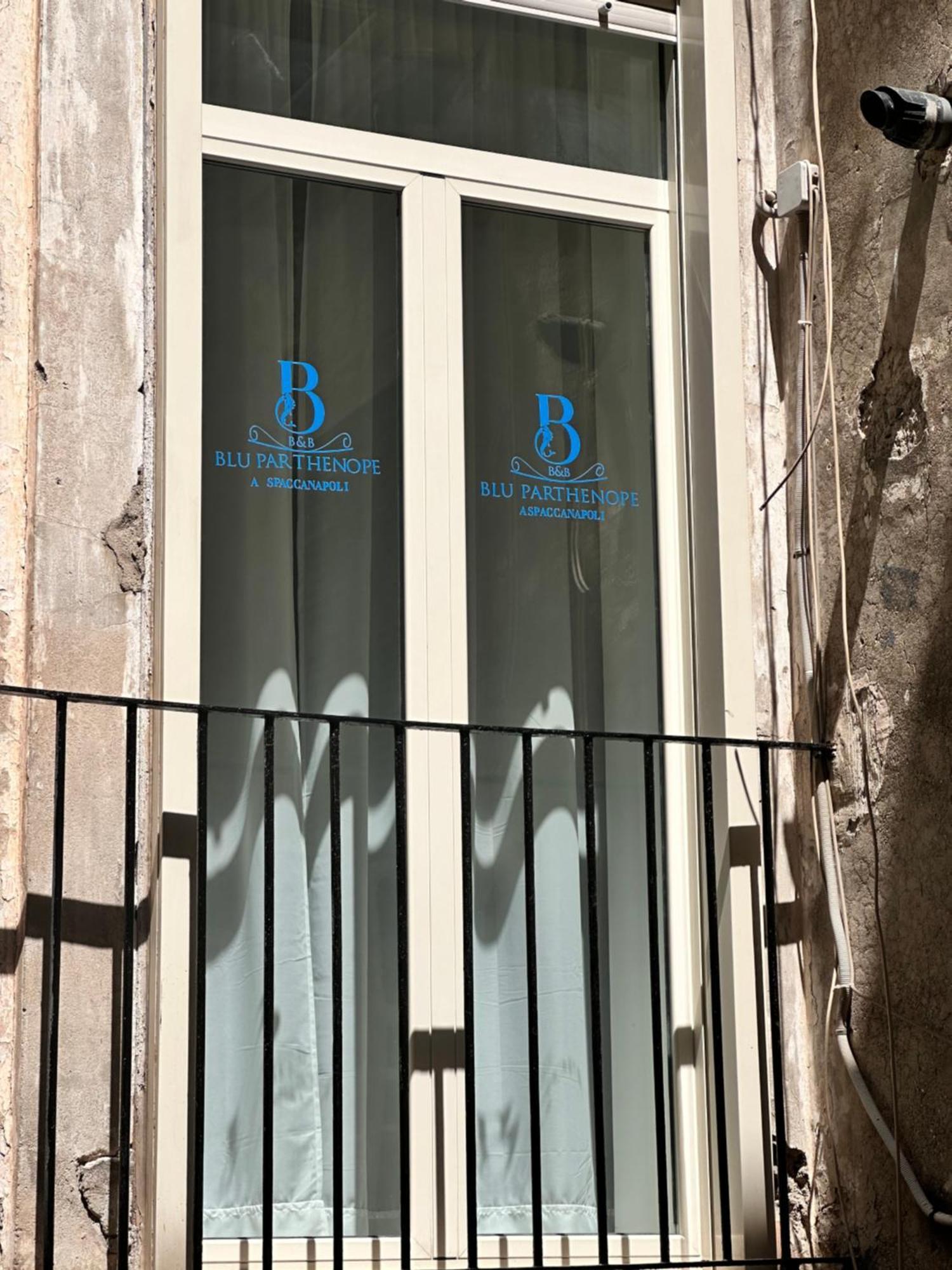 Blu Parthenope A Spaccanapoli Luaran gambar